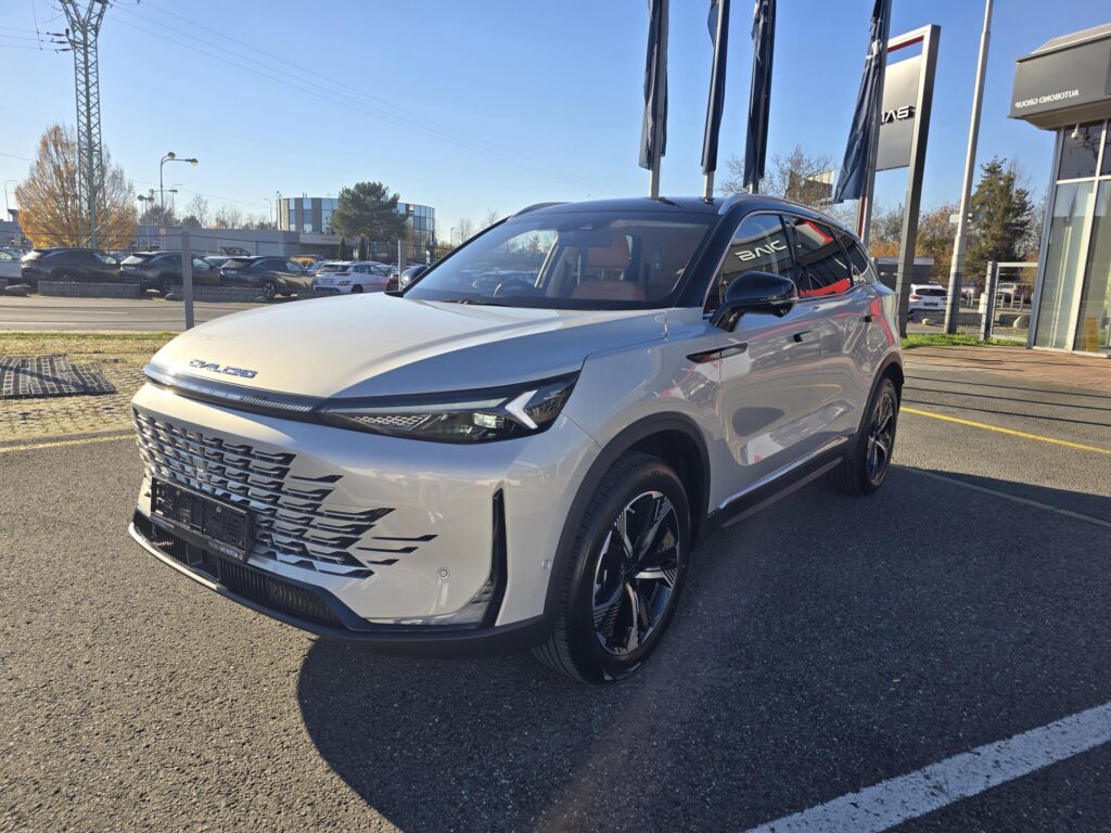 BAIC X7  1.5T 130kW 7DCT 4x2