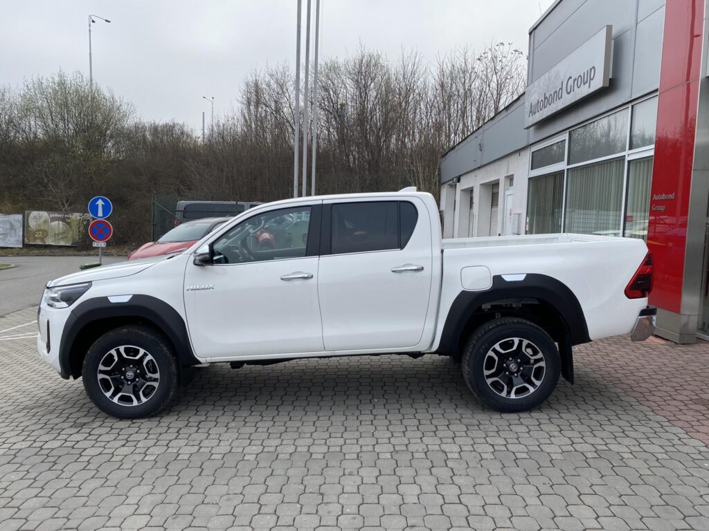 Toyota Hilux  2,8D 6AT Executive 4X4
