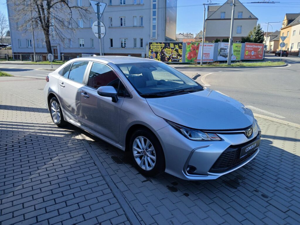 Toyota Corolla  1.5 6MT Comfort