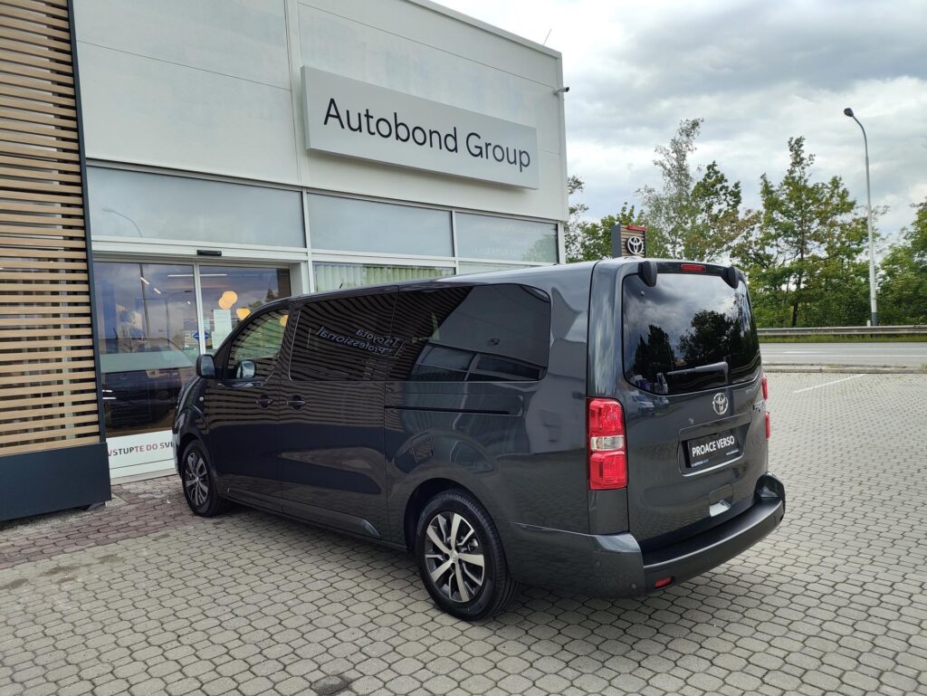 Toyota Proace Verso  2.0D 8AT VIP 6S Skyview