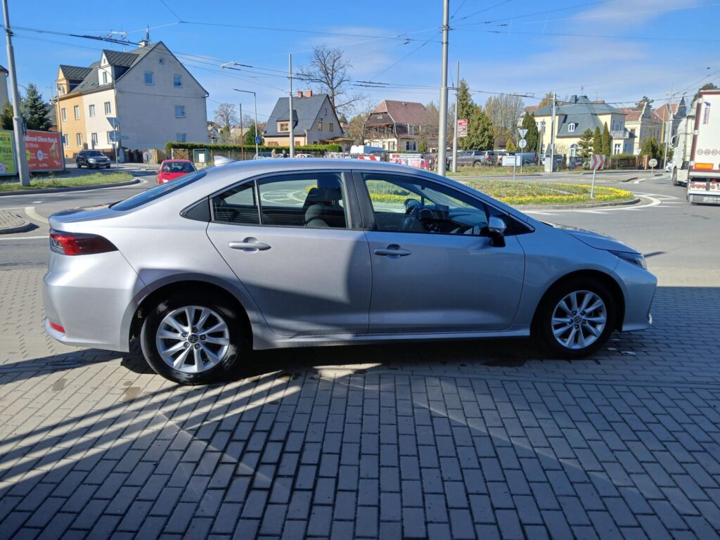 Toyota Corolla  1.5 6MT Comfort