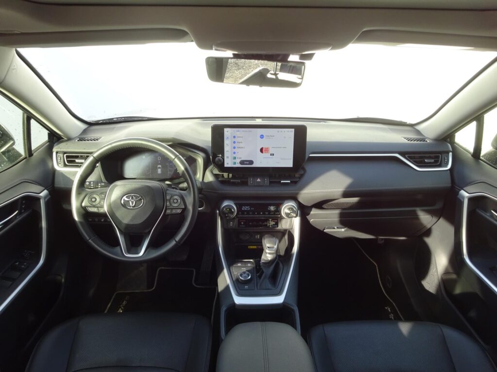 Toyota RAV4  2.5 HSD e-CVT AWD Exe. Sky. Tažné