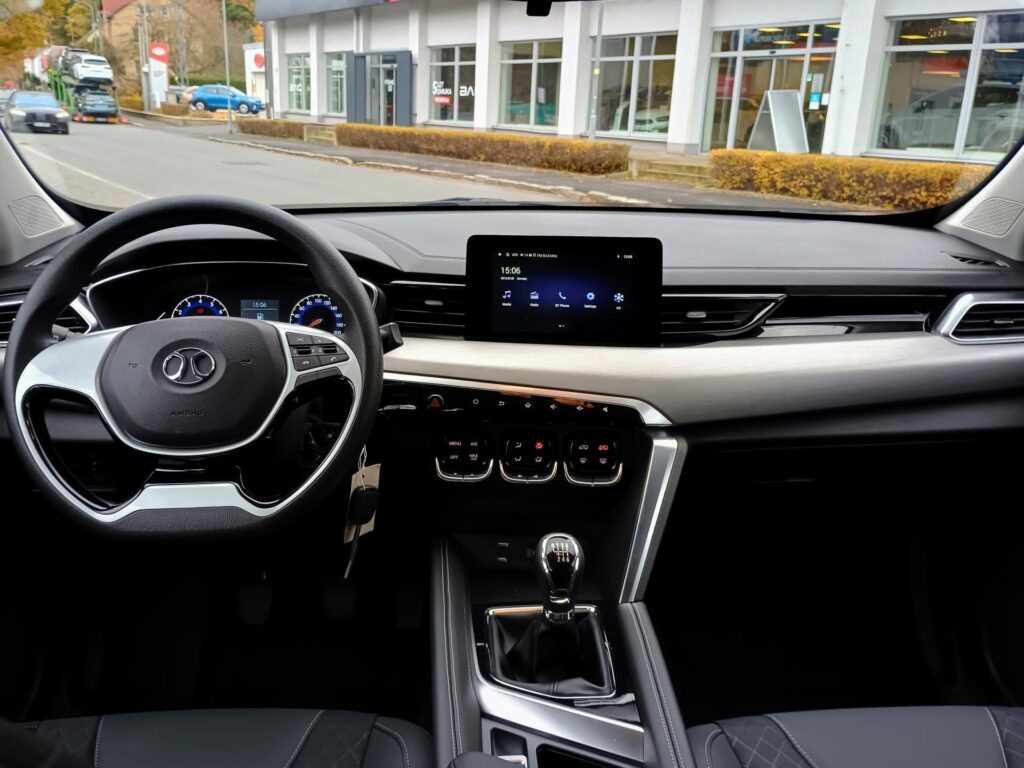 BAIC X35  ALL IN 1.5T 100kW 4×2 6MT