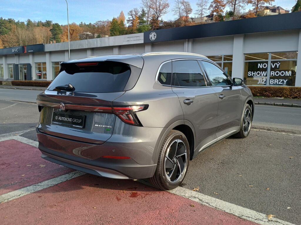 MG S5  EXCLUSIVE EV 64kWh 170kW  4x2