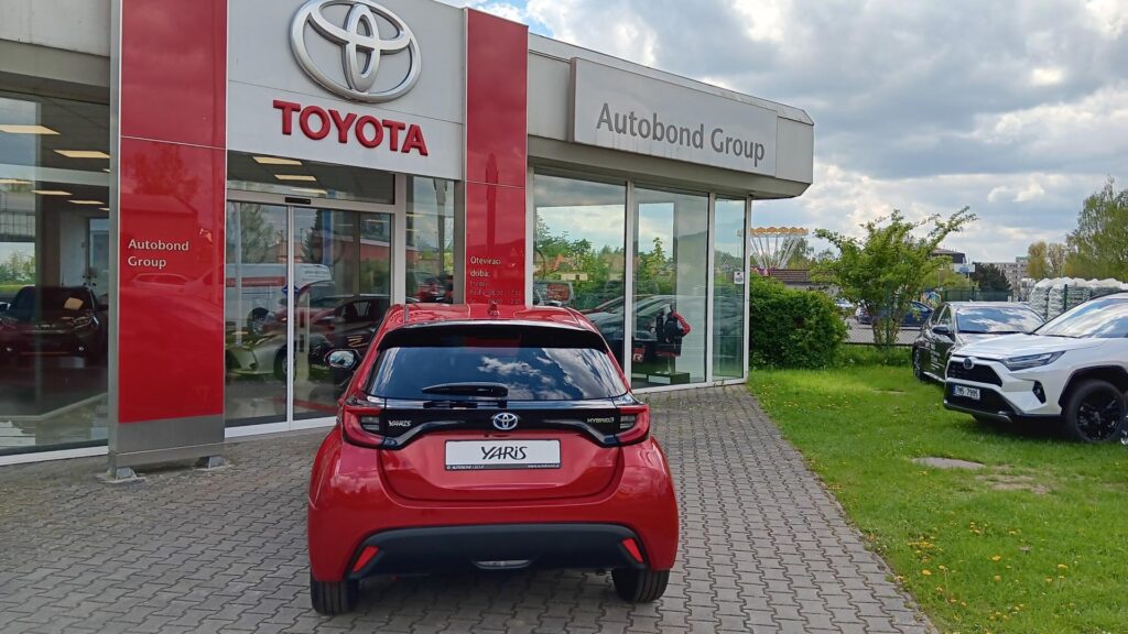 Toyota Yaris  1.5L HEV 130 EXECUTIVE