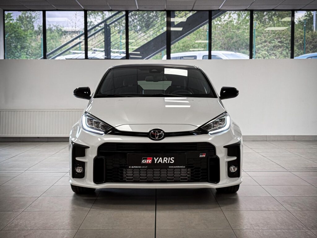 Toyota GR Yaris  1.6L Turbo 0 - 6 MT