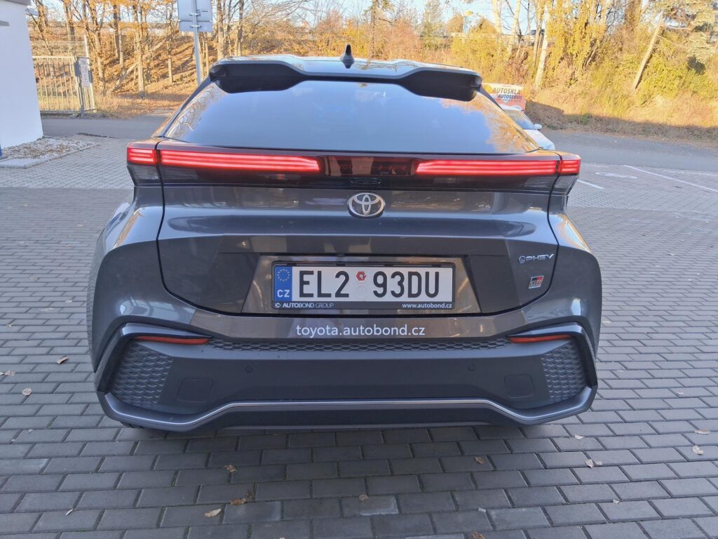 Toyota C-HR  2.0 PHEV GR SPORT