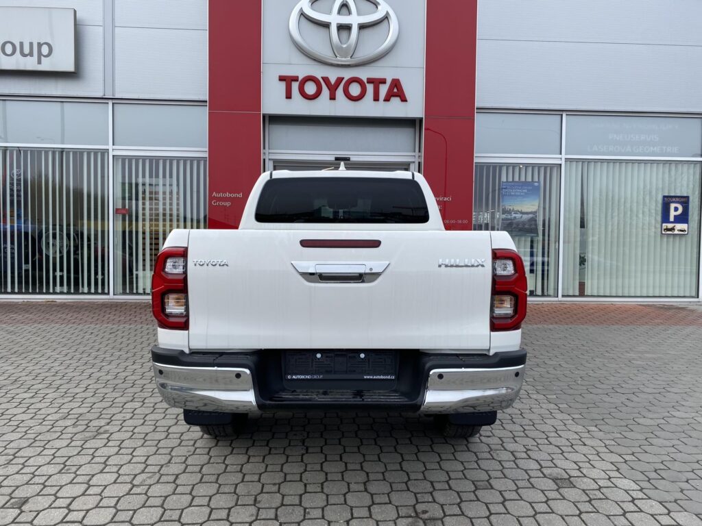 Toyota Hilux  2,8D 6AT Executive 4X4