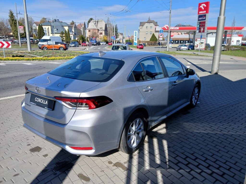 Toyota Corolla  1.5 6MT Comfort