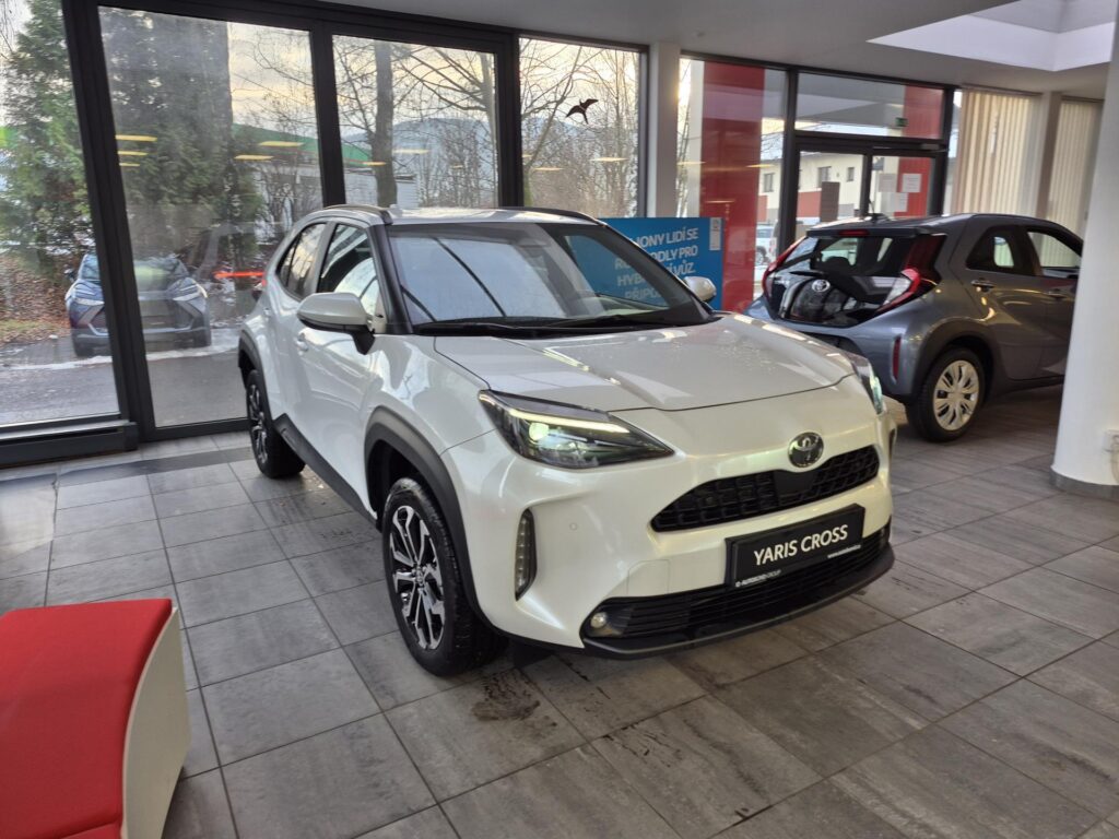 Toyota Yaris Cross  Style 4x4 1.5 Hybrid 115 (115 k)