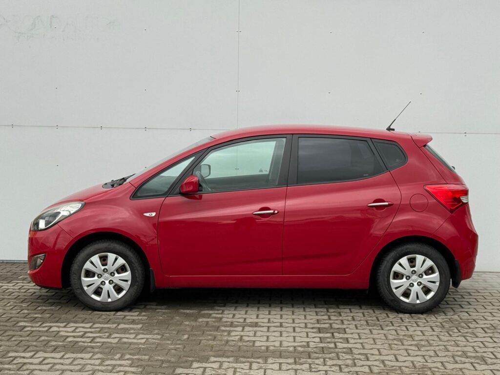 Hyundai ix20  1.6i CVVT Trikolor