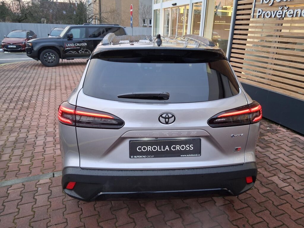 Toyota Corolla Cross  2,0 HEV 4X4  GR SPORT