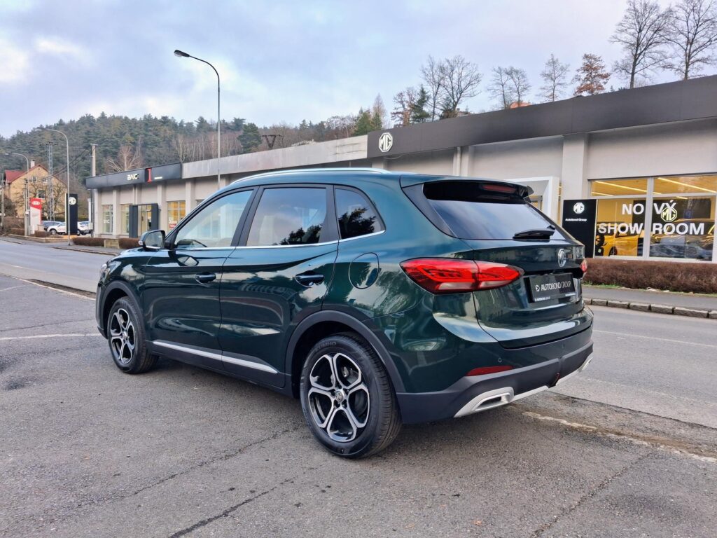 MG ZS  ELEGANCE 1.5 85kW 4×2 5MT