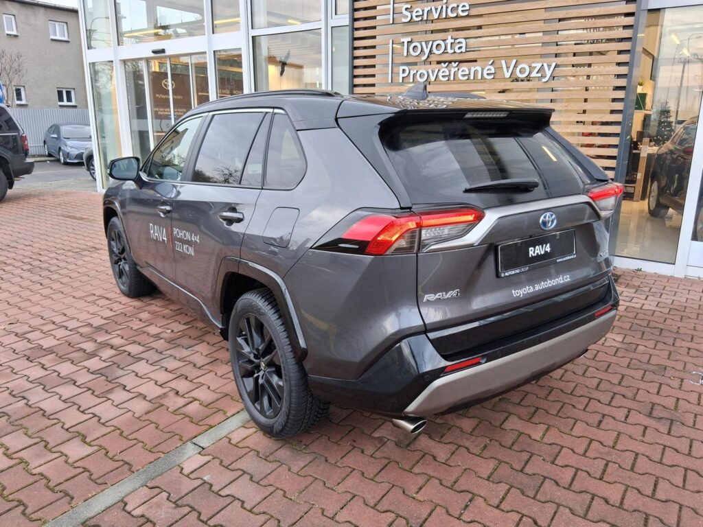 Toyota RAV4  2,5 HEV 4X4 SELECTION