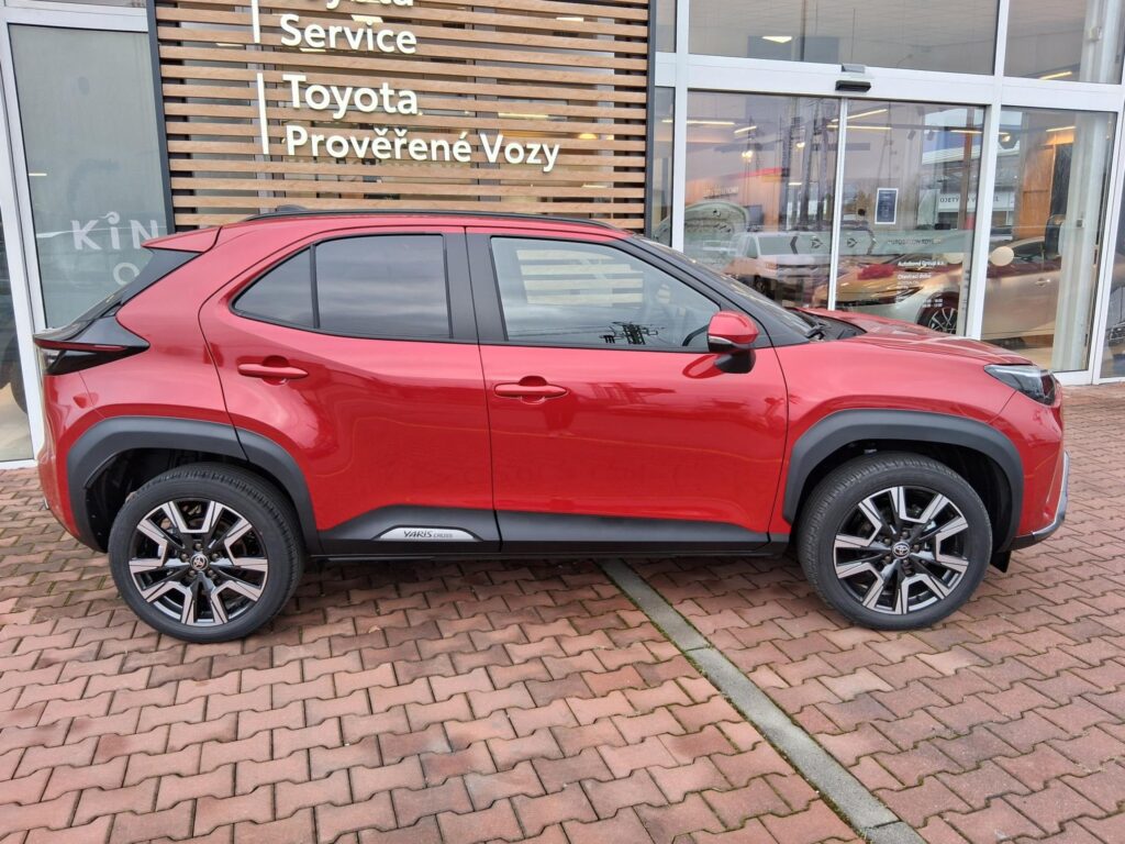 Toyota Yaris Cross  1,5 HEV 4X4 130K EXECUTIVE