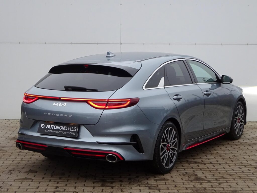 KIA ProCeed  1.6 T-GDI 150kW DCT GT Tech