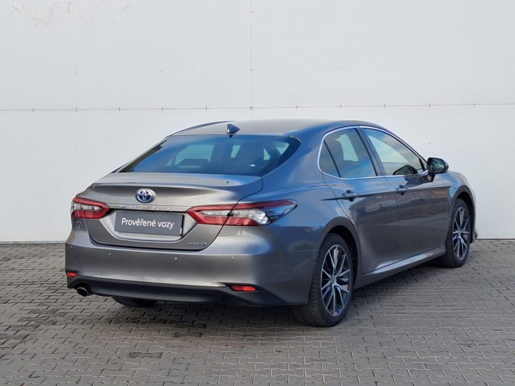 Toyota Camry  2.5 e-CVT HSD Executive