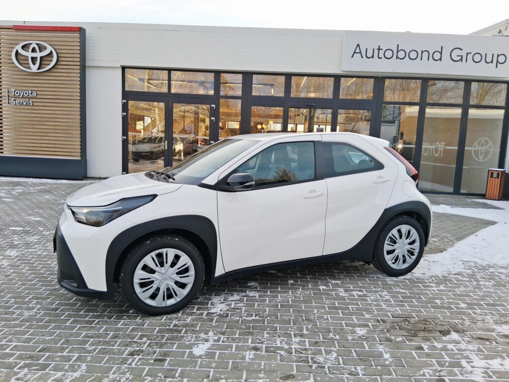 Toyota Aygo X  1.5 HEV Active