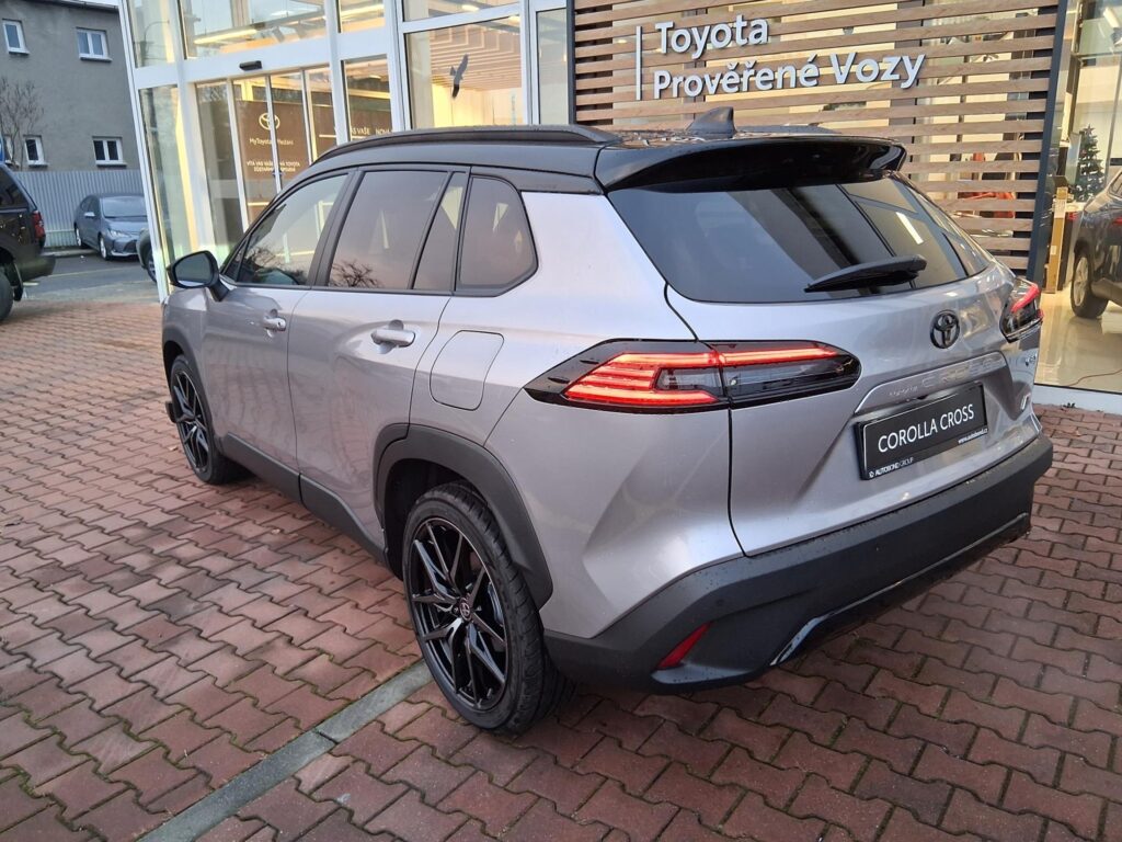 Toyota Corolla Cross  2,0 HEV 4X4  GR SPORT