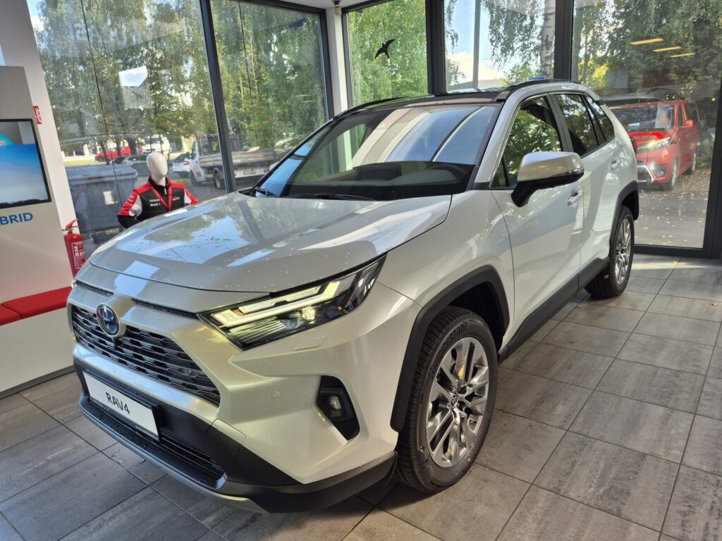 Toyota RAV4  Executive Skyview JBL 2.5 Hybrid