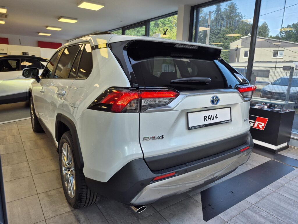 Toyota RAV4  Executive Skyview JBL 2.5 Hybrid