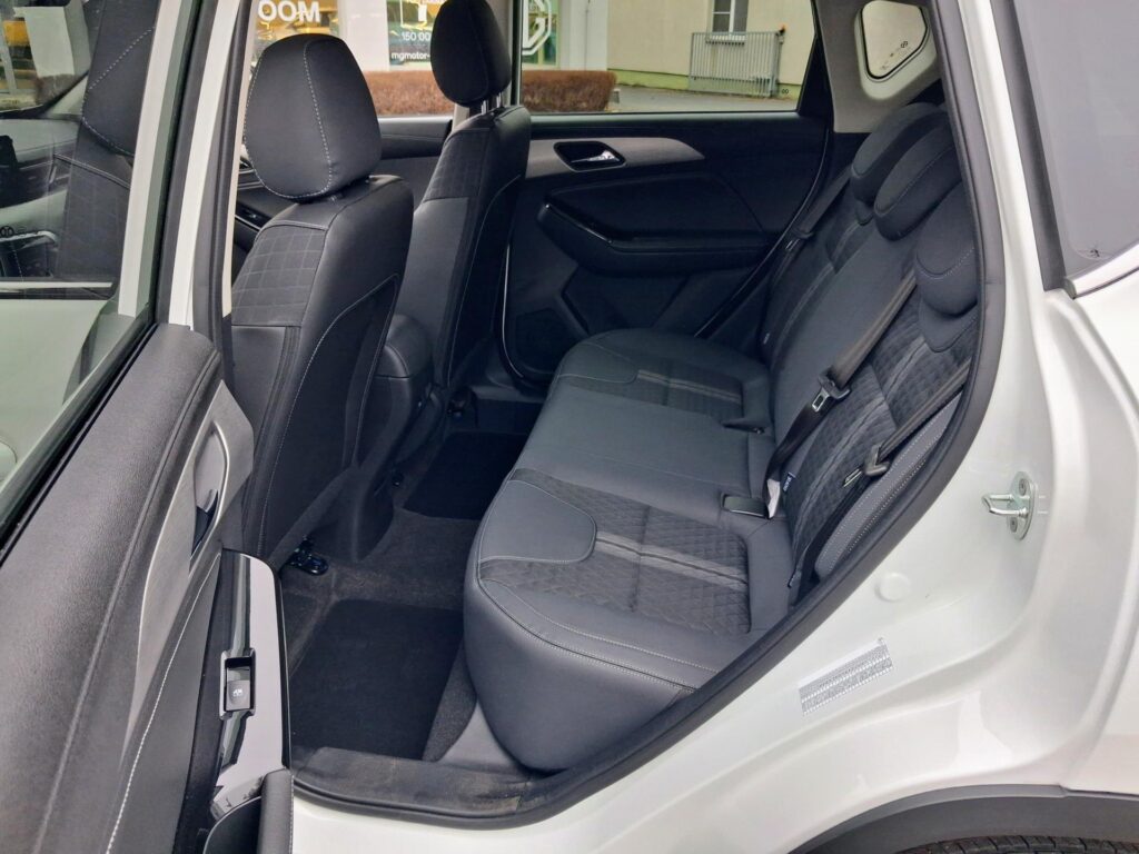 BAIC X35  ALL IN 1.5T 100kW 4×2 6MT