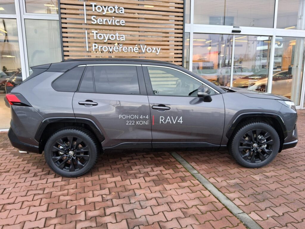 Toyota RAV4  2,5 HEV 4X4 SELECTION