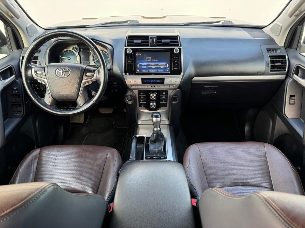 Toyota Land Cruiser  2.8 D-4D Executive