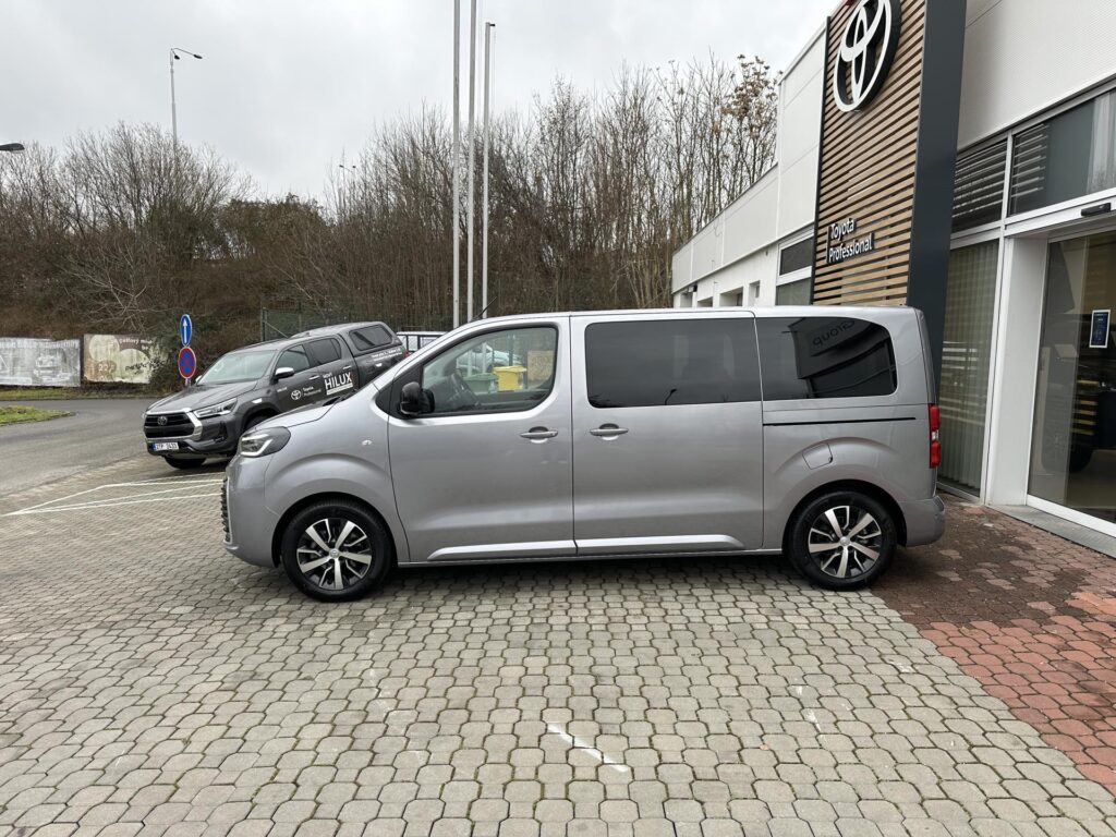 Toyota Proace Verso  2.0D 8AT Family 8S