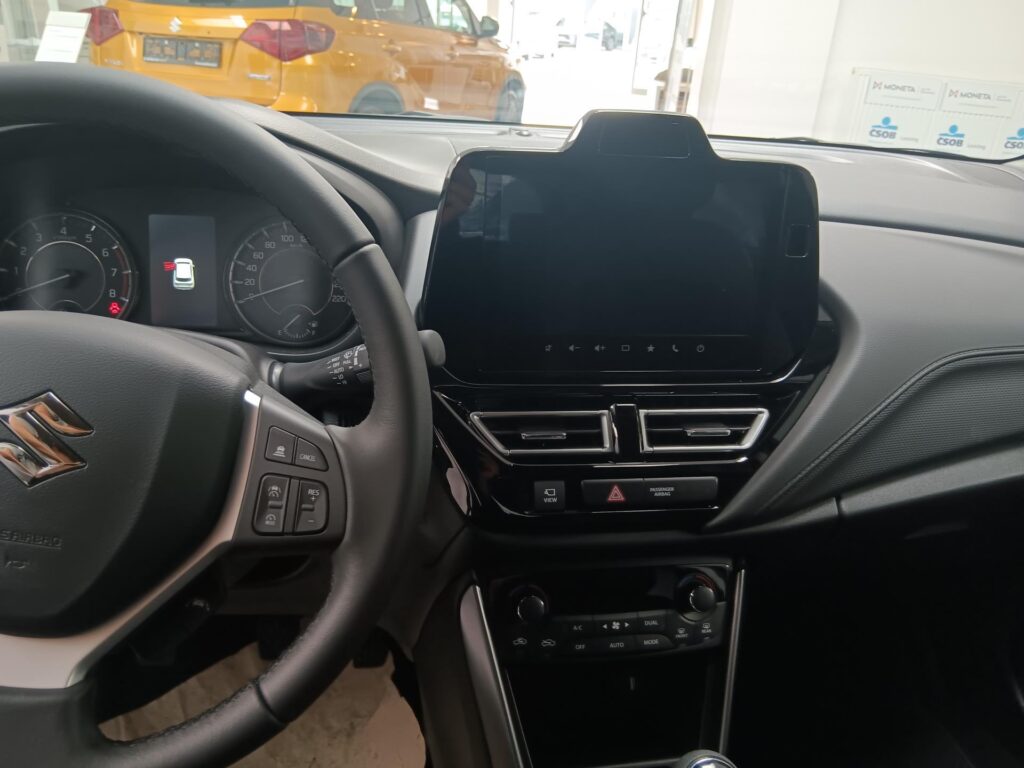 Suzuki S-Cross  ELEGANCE 1,4 HYBRID M/T 4x4