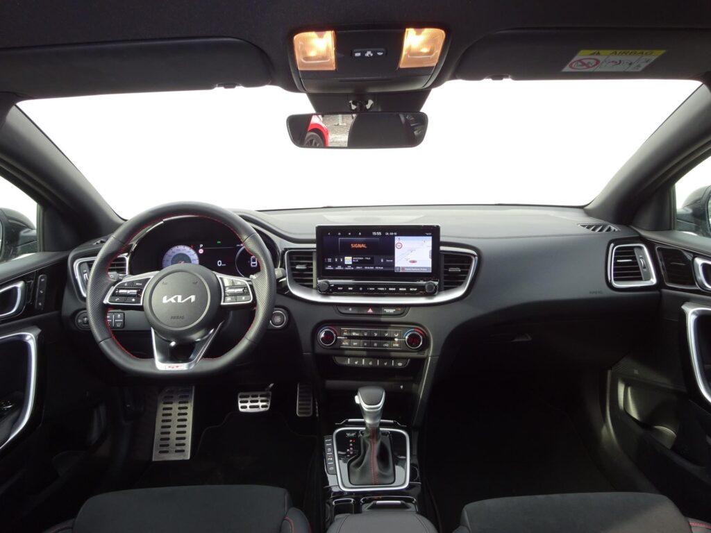 KIA ProCeed  1.6 T-GDI 150kW 7DCT GT Panorama