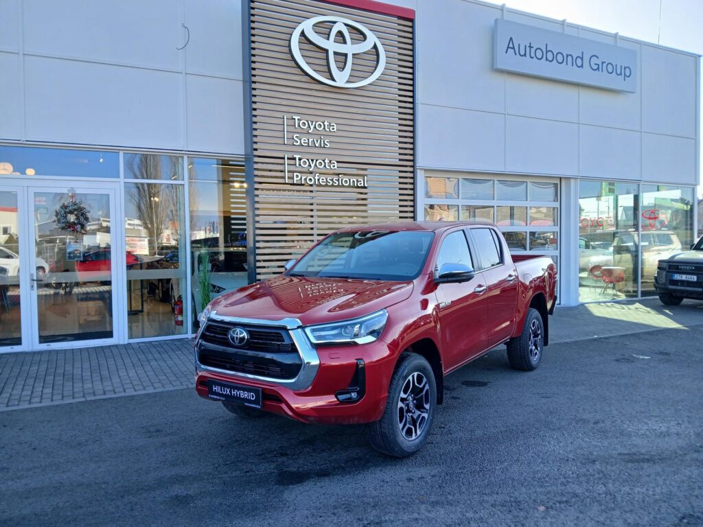 Toyota Hilux  2,8 204k 6AT Executive