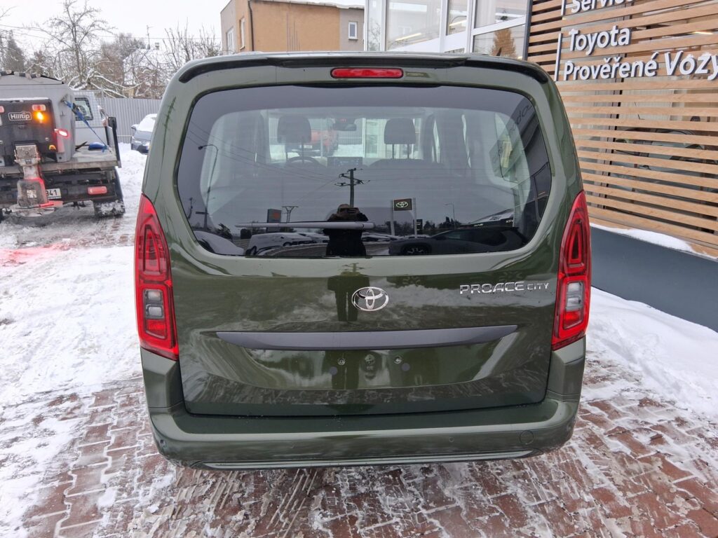 Toyota ProAce  1,5 D 130K 8AT BUSINESS