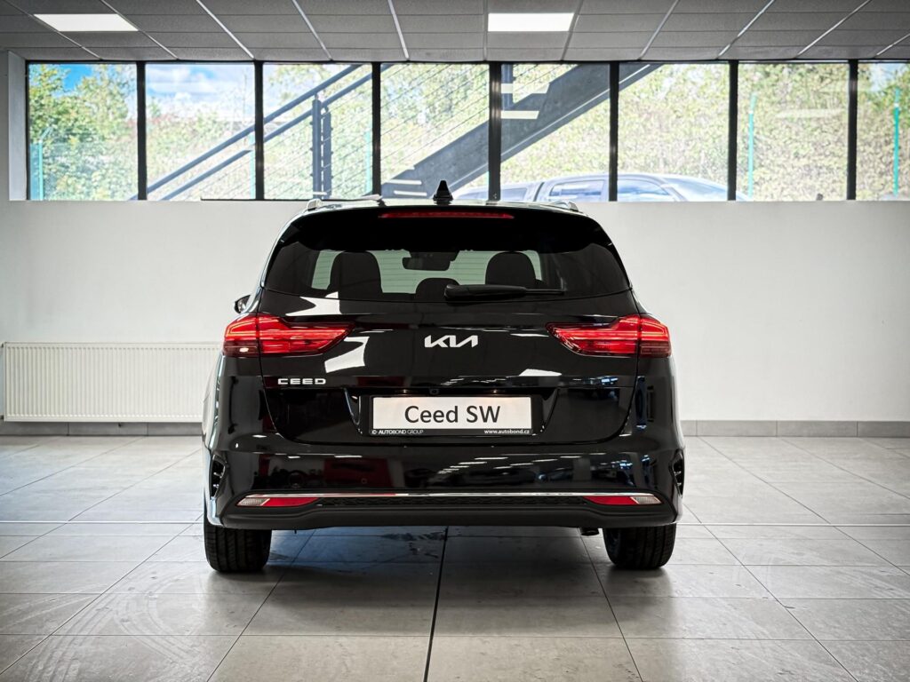 KIA Ceed  1,5 T-GDi GPF 7DCT TOP