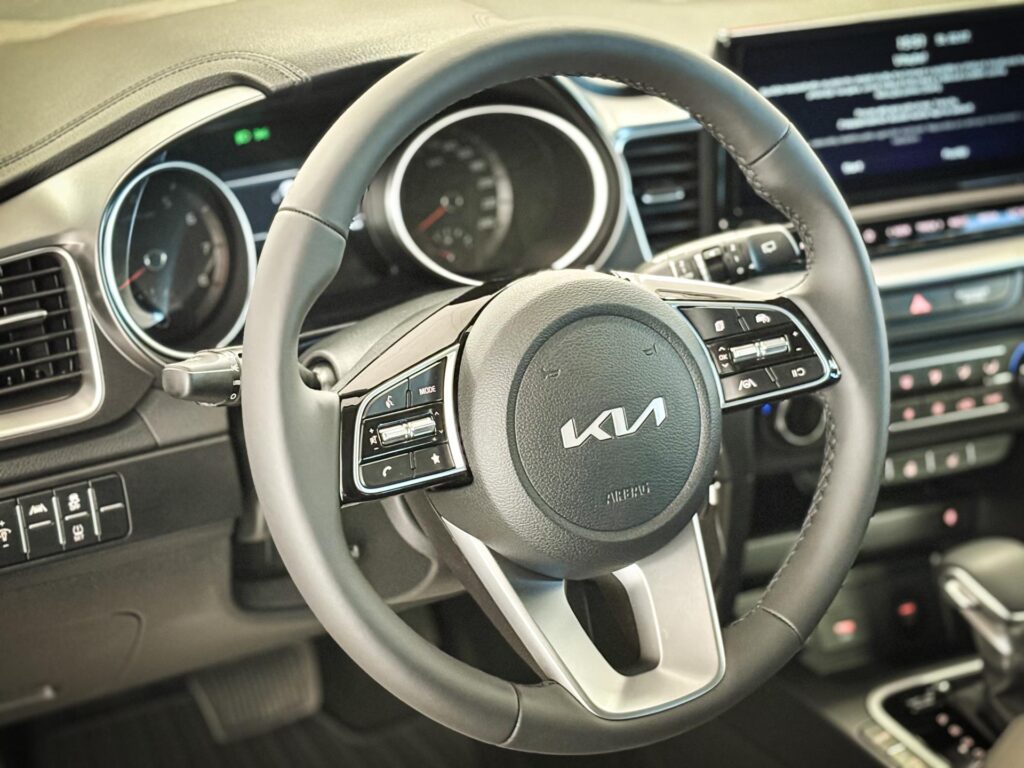 KIA Ceed  SW TOP 1,5 T-GDi 7DCT (2025)