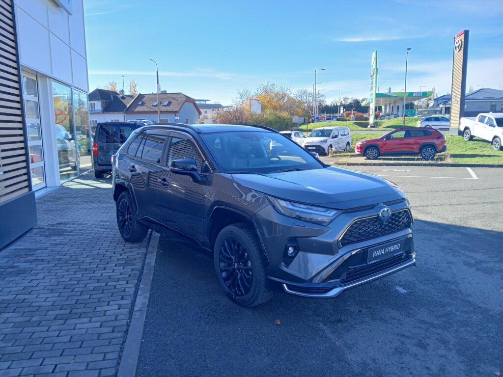 Toyota RAV4  2,0 HEV 4x4 EXECUTIVE,JBL,SKYVIEW