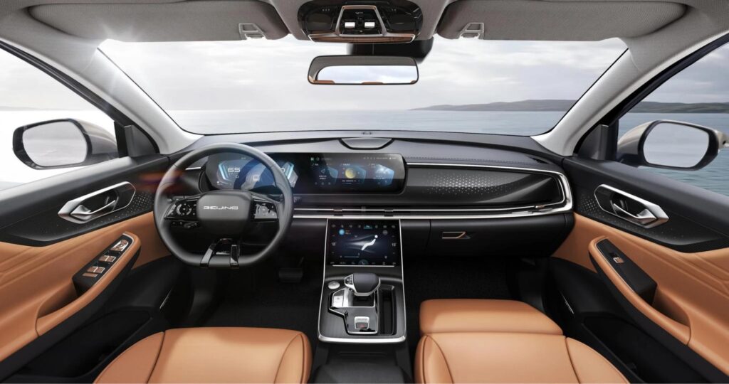 BAIC X7  X7 1.5T 130kW 7DCT 4x2 ALL IN MY24