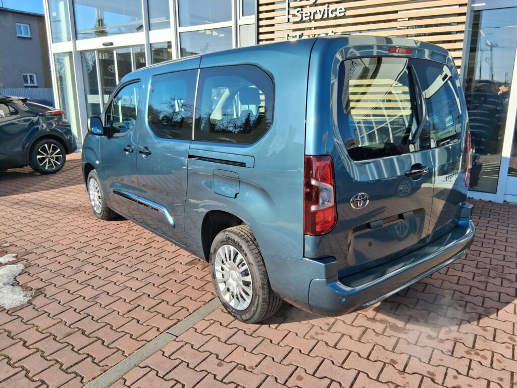 Toyota Proace City Verso  1,5D 8AT 130K BUSINESS
