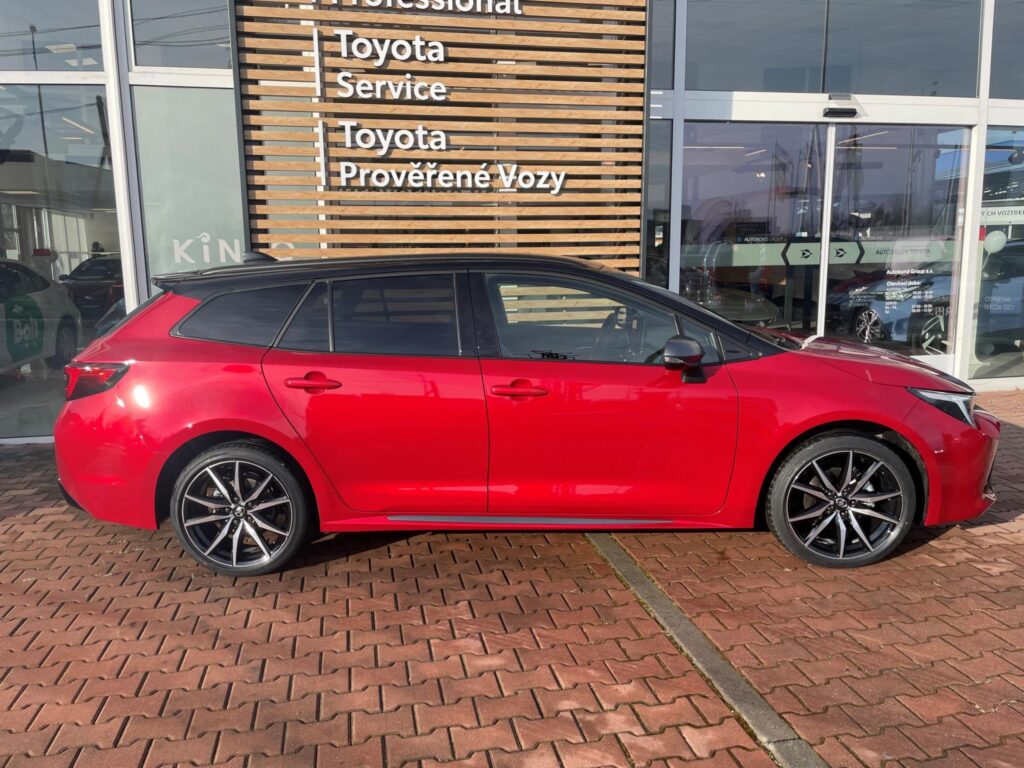 Toyota Corolla  1,8 HEV  GR SPORT