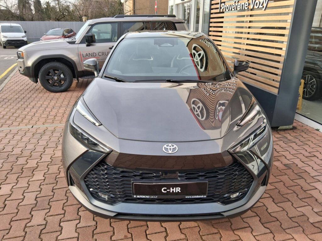 Toyota C-HR  2.0 PHEV 4x2 EXECUTIVE