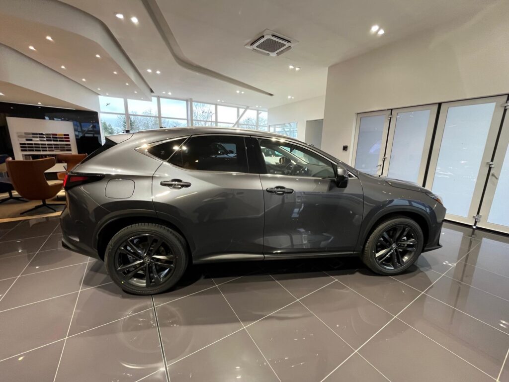 Lexus NX 350h  PRESTIGE 4x4