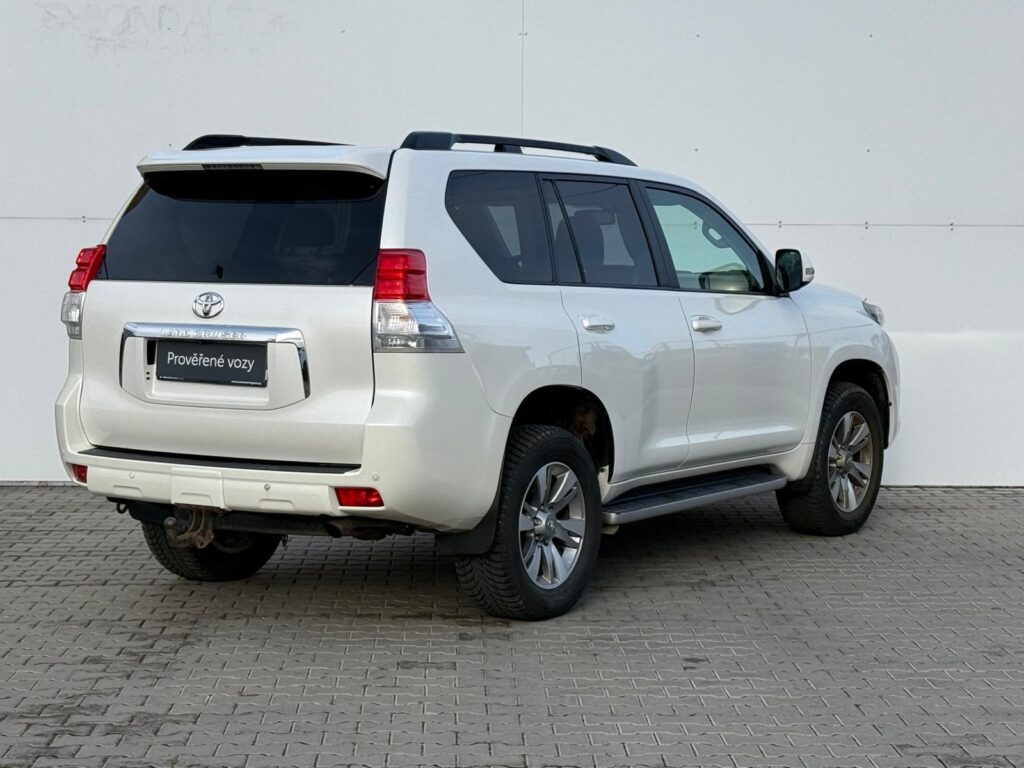 Toyota Land Cruiser  3.0 D4-D Lux Navi AT