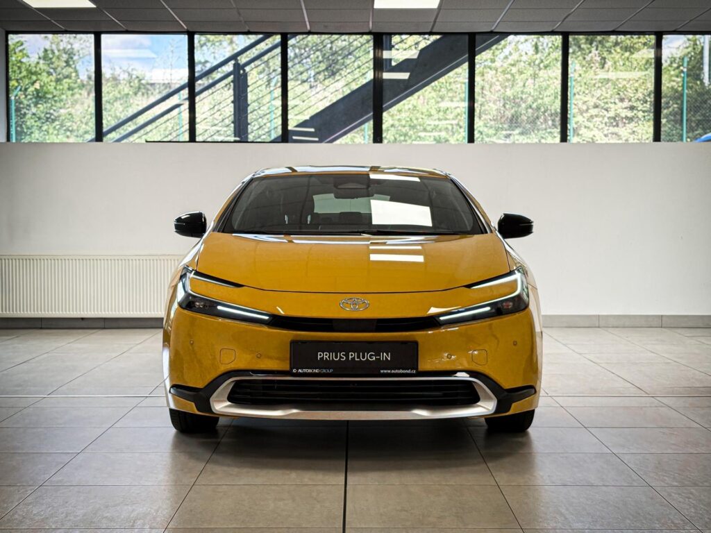 Toyota Prius  2.0  e-CVT Plug-in Hybrid