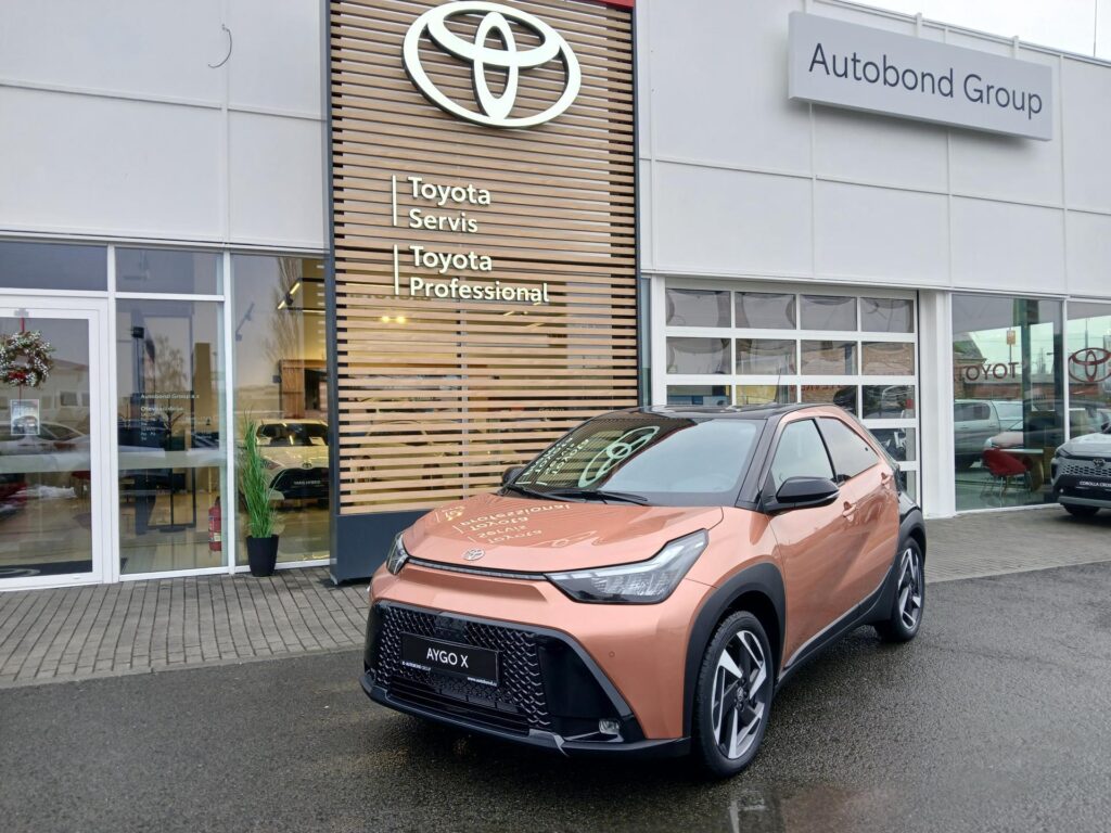Toyota Aygo X  1.5 HEV Executive