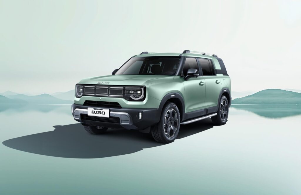 BAIC BJ30  HEV 1.5T 209kW 2DHT 4x4