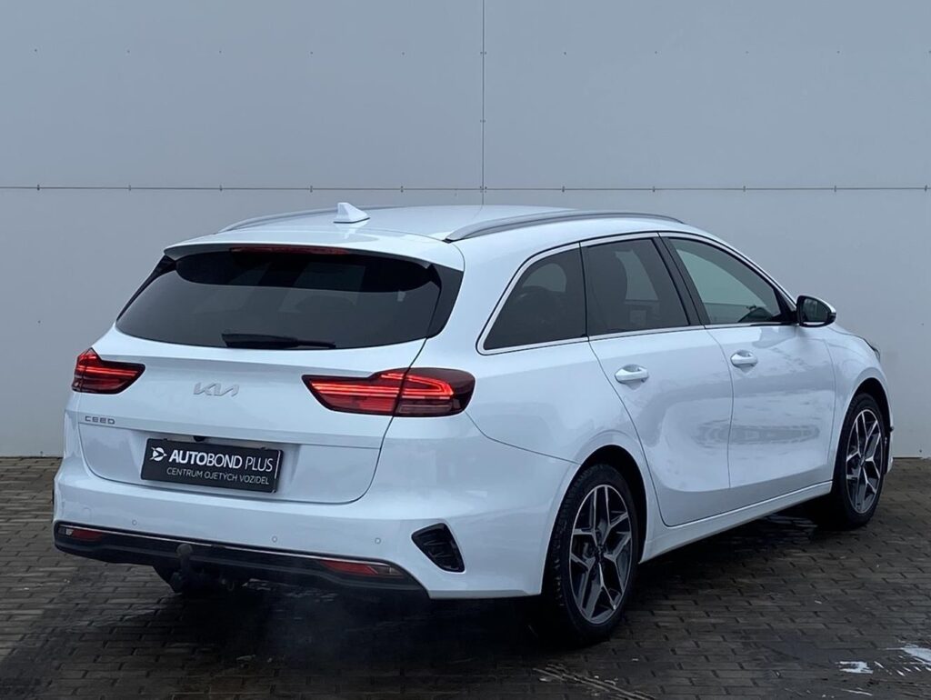 KIA Ceed  1.5 T-GDi 117kW DCT TOP