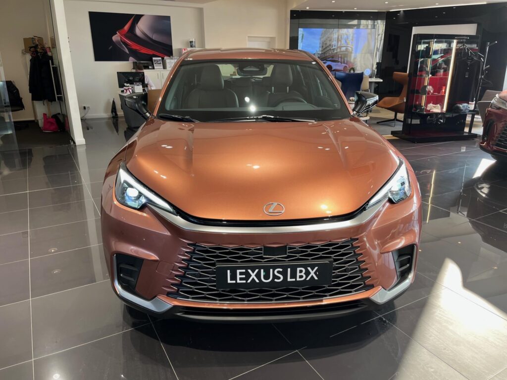 Lexus LBX  Elegant Tech