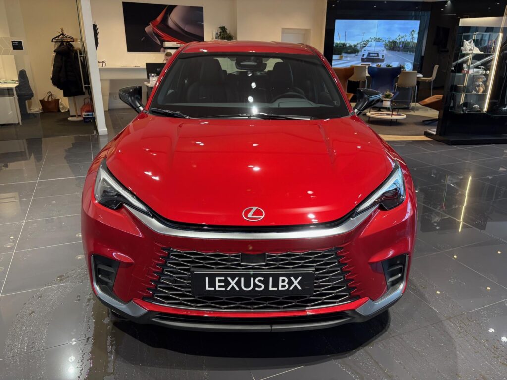 Lexus LBX  RELAX TECH