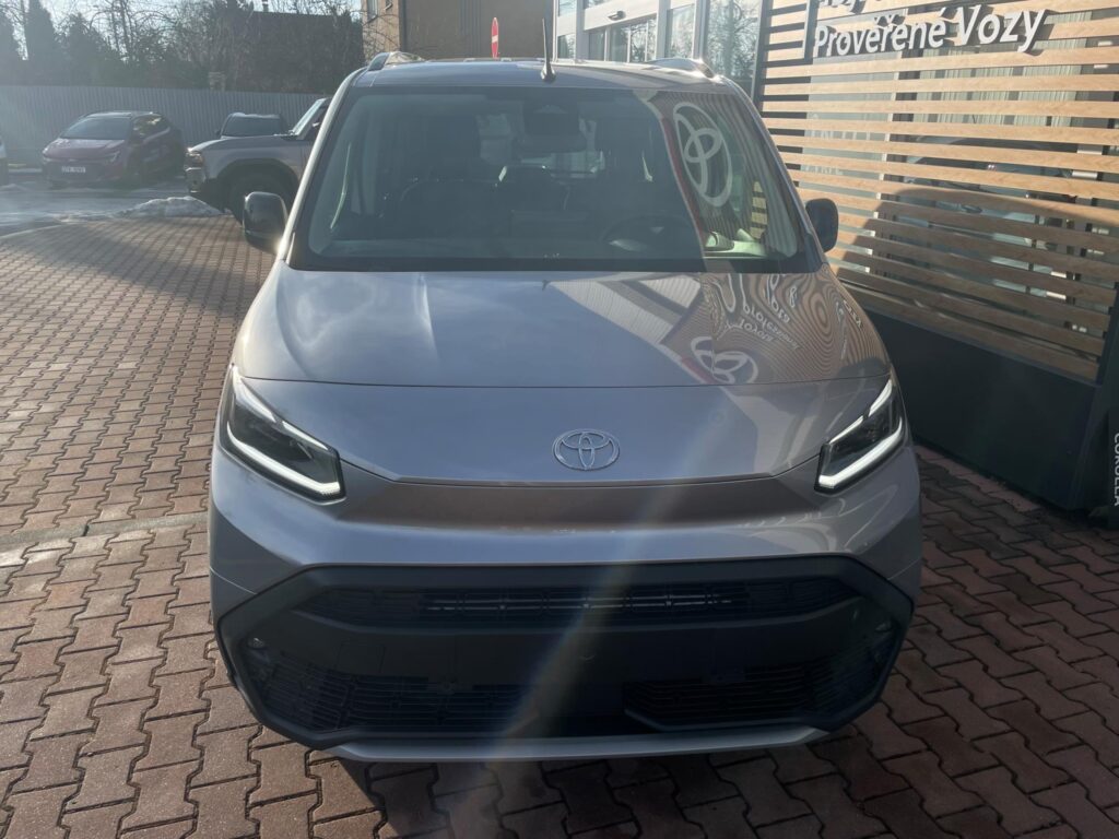 Toyota Proace City Verso  1,5D 8AT 130K VIP 7MÍST