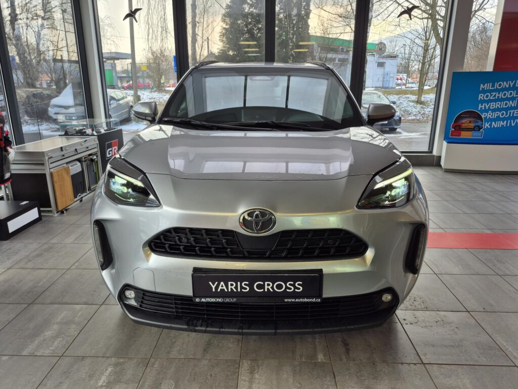 Toyota Yaris Cross  Style 4x4 1.5 Hybrid 130 (130 k)